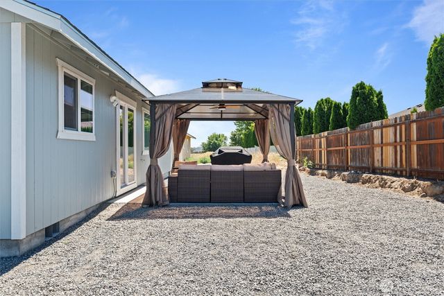 318 N Saratoga Way, Moses Lake, WA 98837