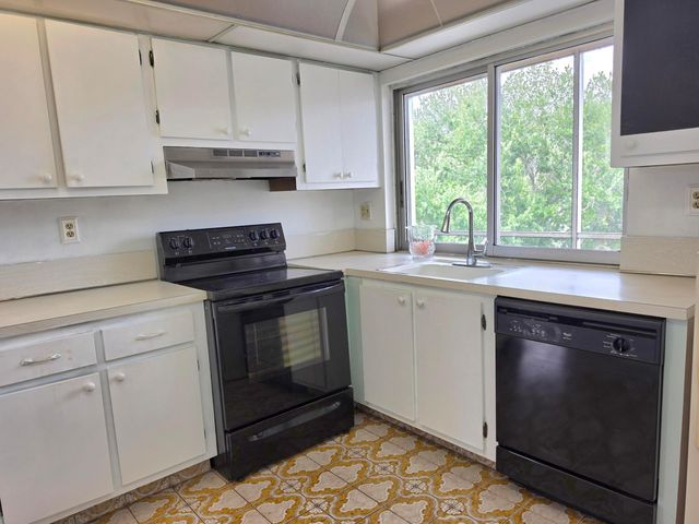 9330 Lime Bay Boulevard 301, Tamarac, FL 33321