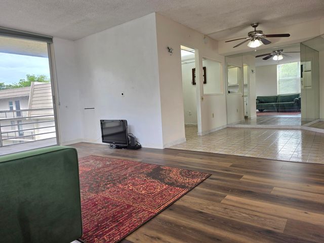 9330 Lime Bay Boulevard 301, Tamarac, FL 33321