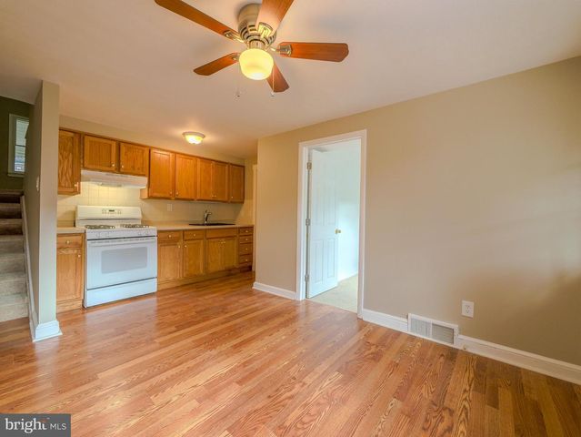 325 WHITE AVE, Linwood, PA 19061