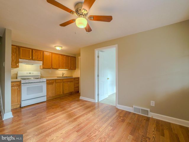 325 WHITE AVE, Linwood, PA 19061