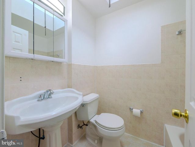 325 WHITE AVE, Linwood, PA 19061