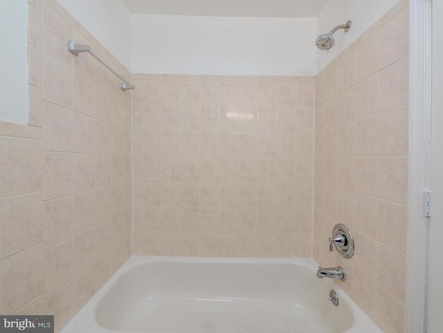 325 WHITE AVE, Linwood, PA 19061