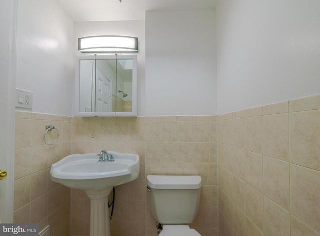 325 WHITE AVE, Linwood, PA 19061