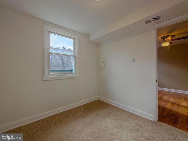 325 WHITE AVE, Linwood, PA 19061