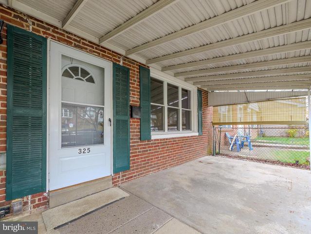 325 WHITE AVE, Linwood, PA 19061