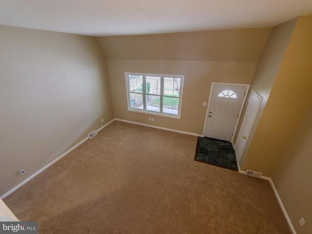 325 WHITE AVE, Linwood, PA 19061