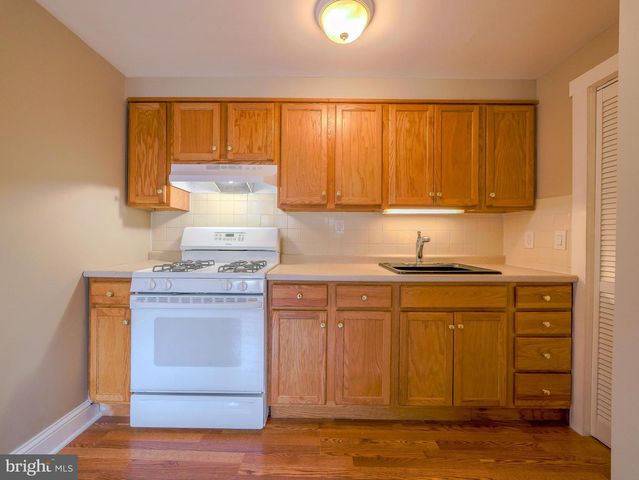 325 WHITE AVE, Linwood, PA 19061