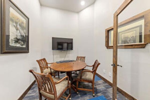 877 NE 7th Street, Grants Pass, OR 97526