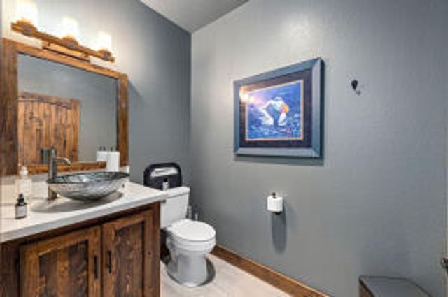 877 NE 7th Street, Grants Pass, OR 97526