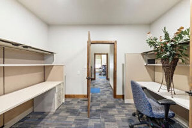 877 NE 7th Street, Grants Pass, OR 97526