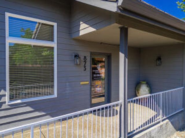 877 NE 7th Street, Grants Pass, OR 97526