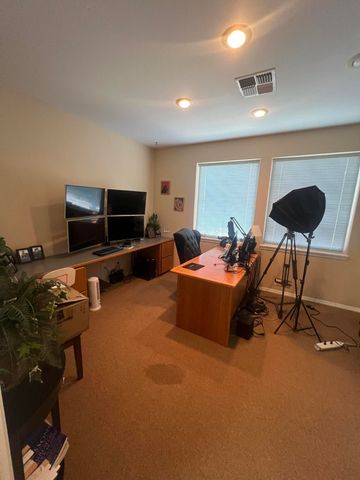 877 NE 7th Street, Grants Pass, OR 97526