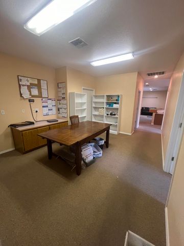 877 NE 7th Street, Grants Pass, OR 97526