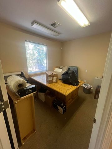 877 NE 7th Street, Grants Pass, OR 97526