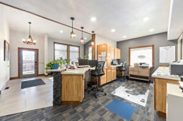 877 NE 7th Street, Grants Pass, OR 97526