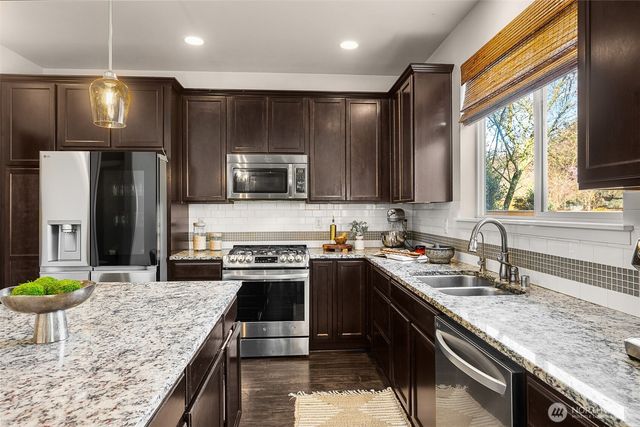 807 77th Drive SE, Lake Stevens, WA 98258