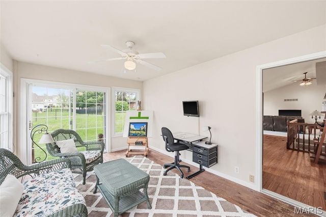 180 Jacobs Way, St Peters, MO 63376