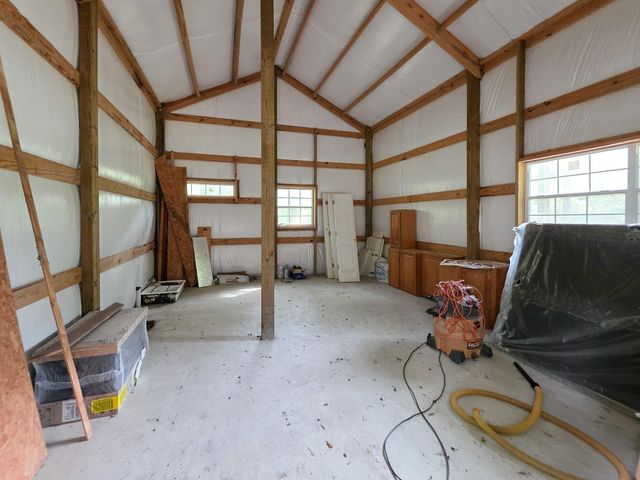 437 E Lumbermans Road, Onalaska, TX 77360