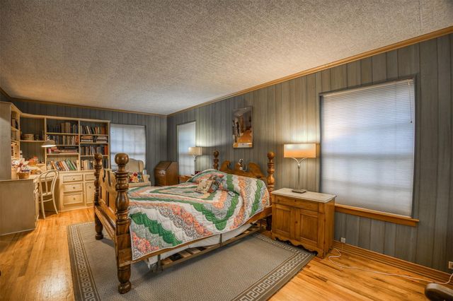 21 Rambling Road, Palestine, TX 75801