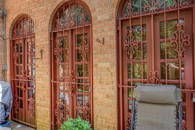 21 Rambling Road, Palestine, TX 75801