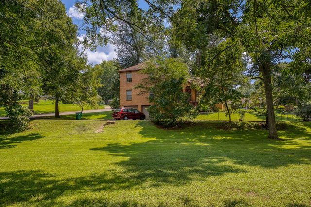 21 Rambling Road, Palestine, TX 75801