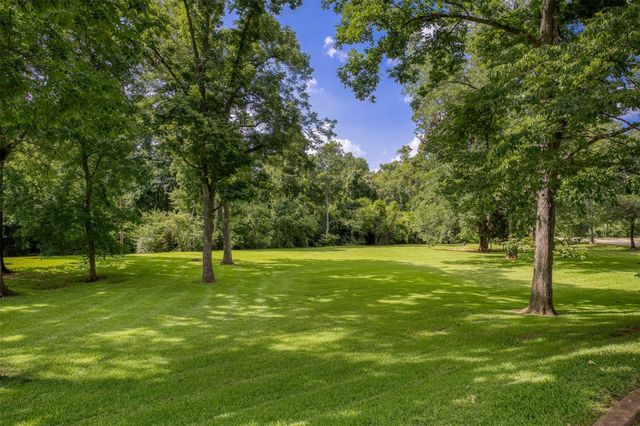21 Rambling Road, Palestine, TX 75801
