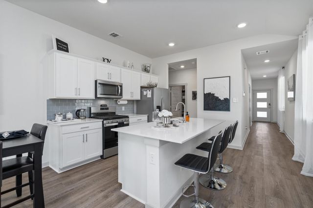 120 Scarborough WAY, San Marcos, TX 78666