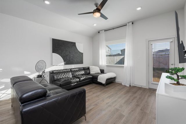 120 Scarborough WAY, San Marcos, TX 78666