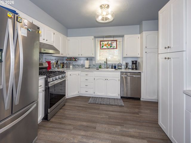 2331 Sw 27TH Dr, Gresham, OR 97080
