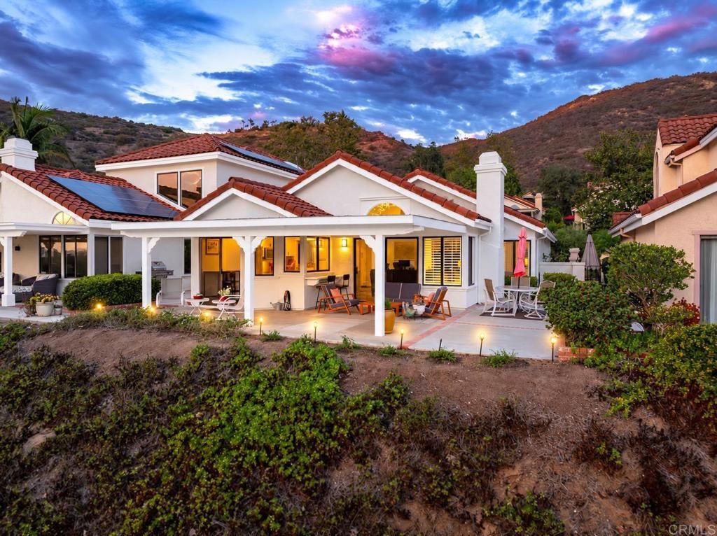 29114 Laurel Valley Drive, Vista, CA 92084 — exterior