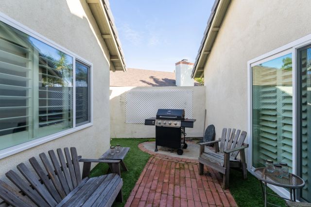 1237 Chambord Court, Oceanside, CA 92054