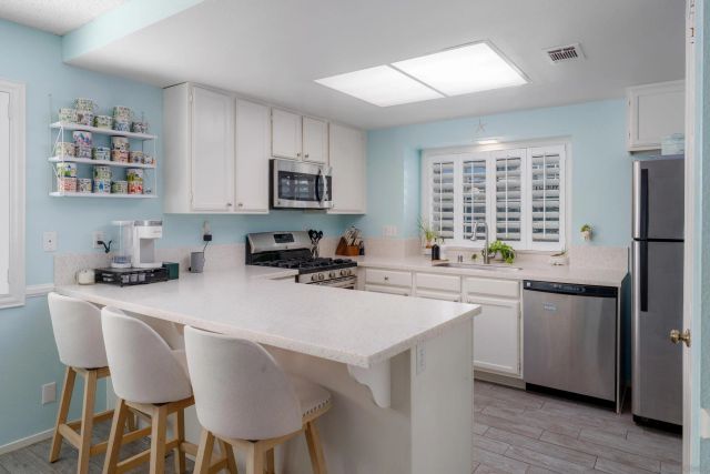 1237 Chambord Court, Oceanside, CA 92054