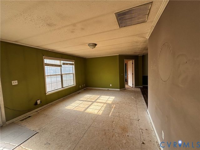 2900 Libwood Ave, Ampthill, VA 23237