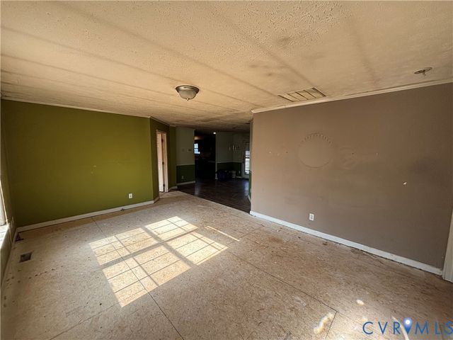 2900 Libwood Ave, Ampthill, VA 23237