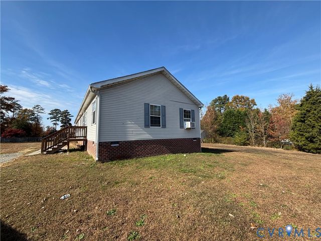 2900 Libwood Ave, Ampthill, VA 23237