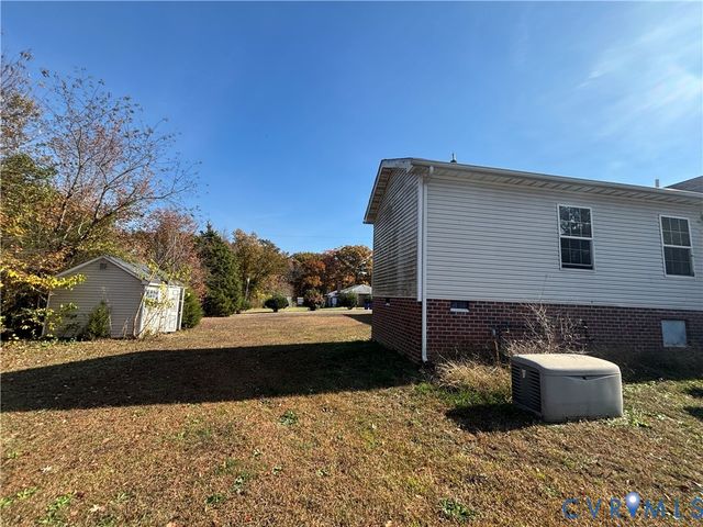 2900 Libwood Ave, Ampthill, VA 23237