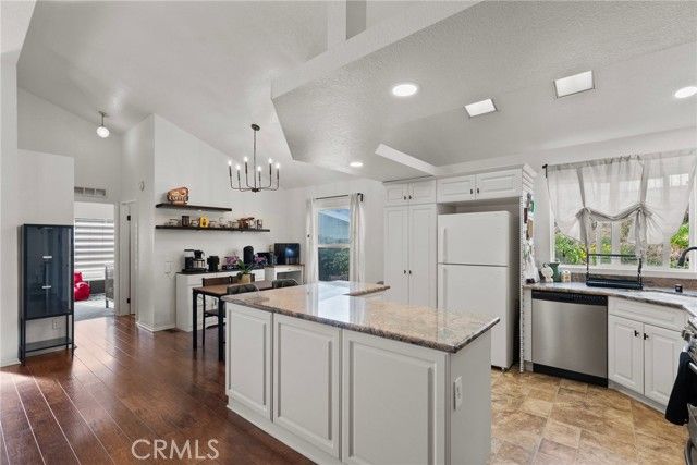 20095 Shadow Island Drive, Canyon Country (santa Clarita), CA 91351