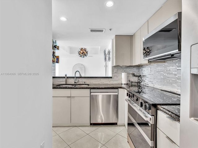 650 West Ave 1605, Miami Beach, FL 33139