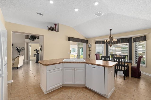 977 CARIBOU WAY, The Villages, FL 32162