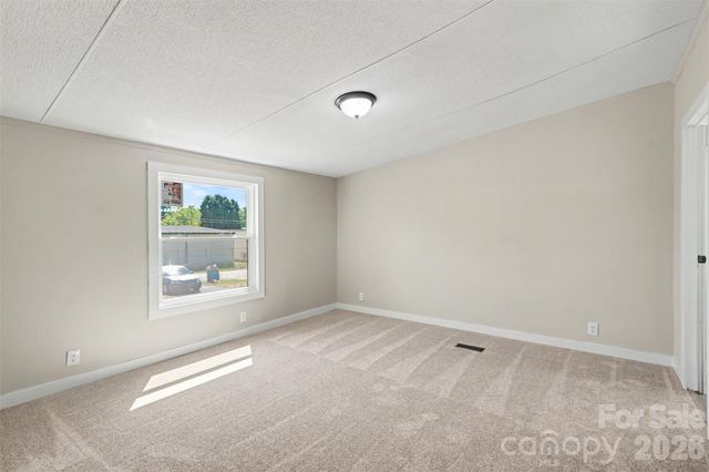 212 S Upright Street, Landis, NC 28088