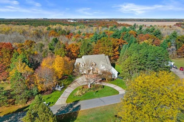 152 MAPLE BLUFF ROAD NORTH, Stevens Point, WI 54482