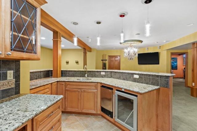 152 MAPLE BLUFF ROAD NORTH, Stevens Point, WI 54482