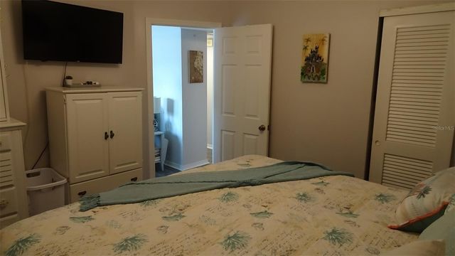 7868 40TH AVENUE N 7868, St Petersburg, FL 33709