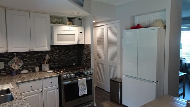 7868 40TH AVENUE N 7868, St Petersburg, FL 33709
