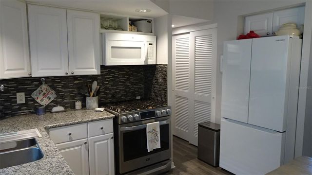7868 40TH AVENUE N 7868, St Petersburg, FL 33709