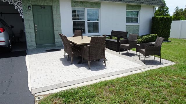 7868 40TH AVENUE N 7868, St Petersburg, FL 33709