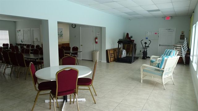 7868 40TH AVENUE N 7868, St Petersburg, FL 33709
