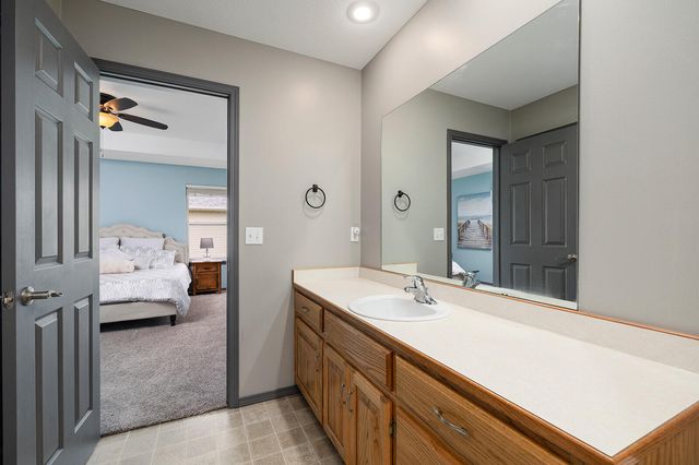 806 N 13th Street, Ozark, MO 65721