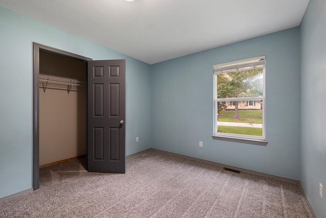 806 N 13th Street, Ozark, MO 65721